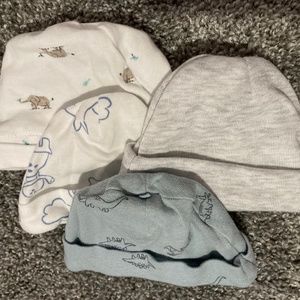 Carter’s Baby hats bundle nb and 3m